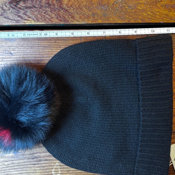 AUTUMN CASHMERE CUFF SLOUCHY BEANIE main image 4